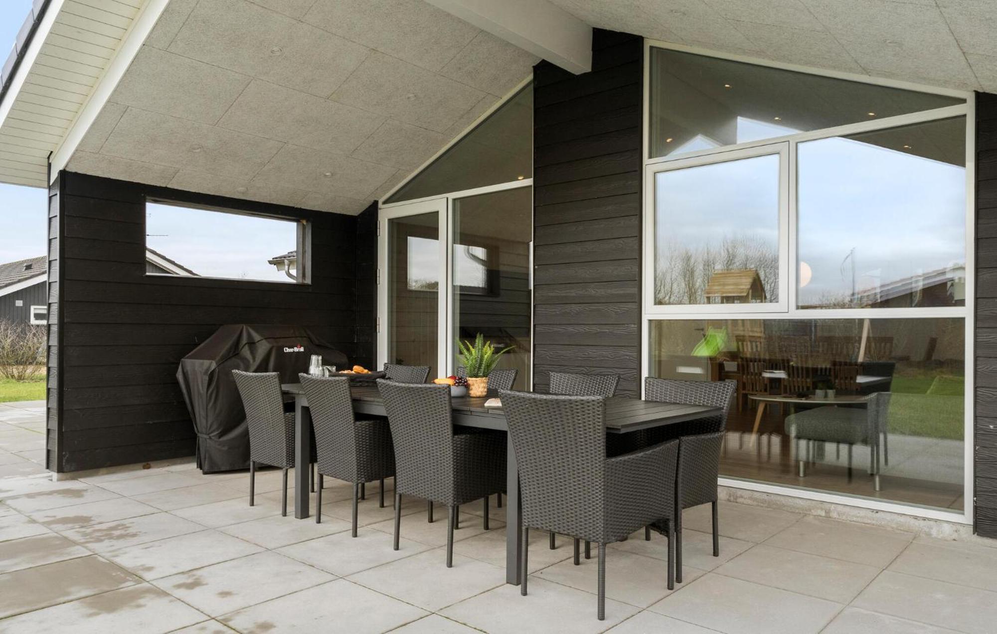 Beautiful Home In Tarm With Sauna Kültér fotó
